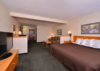 Kelly Inn & Suites Mitchell South Dakota hotel thumbnail 3