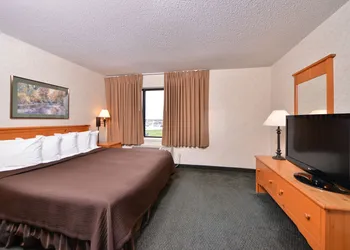 Kelly Inn & Suites Mitchell South Dakota hotel thumbnail 4