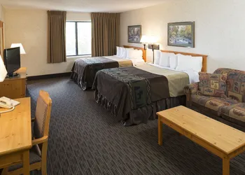 Kelly Inn & Suites Mitchell South Dakota hotel thumbnail 8