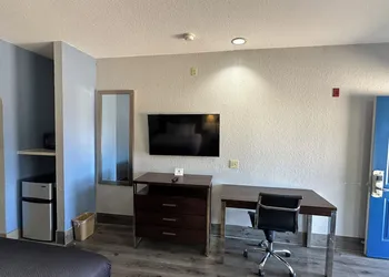 Azul Inn Houston Hobby Airport hotel thumbnail 2