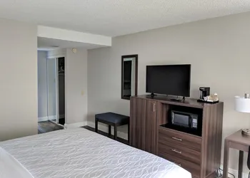 Lakefront Terrace Resort hotel thumbnail 6