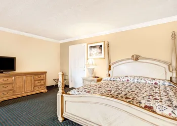 Knights Inn Mount Laurel hotel thumbnail 7