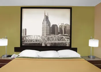 Super 8 by Wyndham Nashville West hotel thumbnail 8