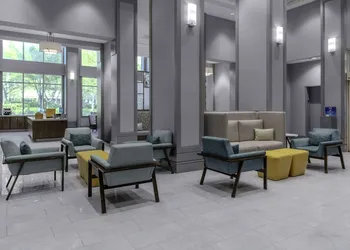 Hampton Inn & Suites Arlington Crystal City DCA hotel thumbnail 2
