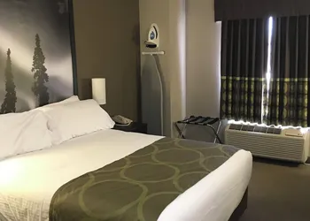 Super 8 by Wyndham Prince Albert hotel thumbnail 5