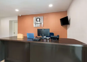 Quality Inn Gastonia East hotel thumbnail 4