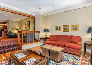 Grey Fox Inn hotel thumbnail 2
