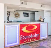Econo Lodge Inn & Suites Macon North hotel detail image 3