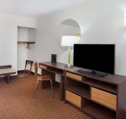Super 8 by Wyndham Chicago/Rosemont/O'Hare/SE hotel detail image 4