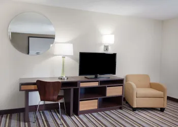 Super 8 by Wyndham Chicago/Rosemont/O'Hare/SE hotel thumbnail 6