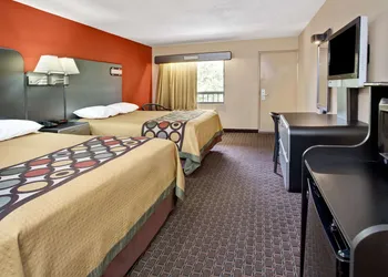 Super 8 by Wyndham Kissimmee/Maingate/Orlando Area hotel thumbnail 7
