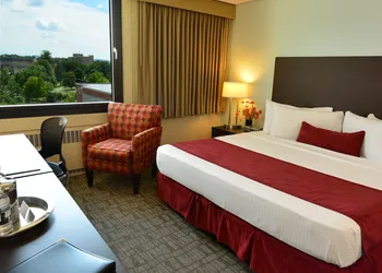 Hotel UMass hotel thumbnail 7