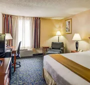 Quality Inn Spring Mills - Martinsburg North hotel detail image 7
