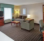Hampton Inn & Suites by Hilton Toronto Airport hotel detail image 3