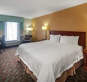 Hampton Inn & Suites by Hilton Toronto Airport hotel detail image 7