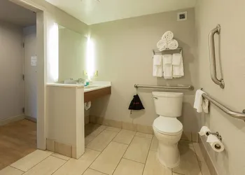 Holiday Inn Express New Orleans Downtown by IHG hotel thumbnail 7