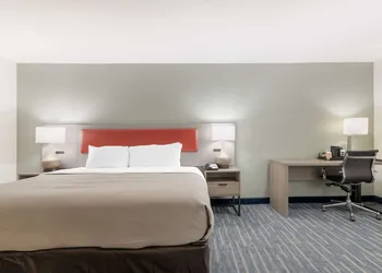 Quality Inn Lebanon - Hanover hotel thumbnail 6