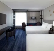 DoubleTree by Hilton Montreal hotel detail image 7