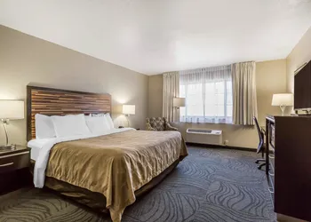 Quality Inn Fallbrook I-15 hotel thumbnail 8