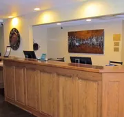 Oak Hill Inn & Suites hotel detail image 3