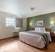 HomeTowne Studios & Suites by Red Roof Charlotte - Concord hotel detail image 5