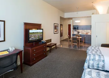 Le Square Phillips Hotel And Suites hotel thumbnail 8