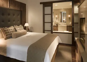 Portland Harbor Hotel hotel thumbnail 8