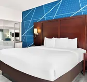 Holiday Inn Express & Suites Southfield Detroit by IHG hotel detail image 4