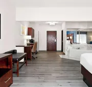 Holiday Inn Express & Suites Southfield Detroit by IHG hotel detail image 5