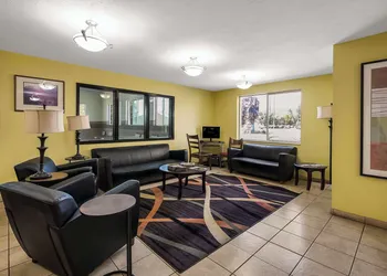 Americas Best Value Sandman Inn hotel thumbnail 2