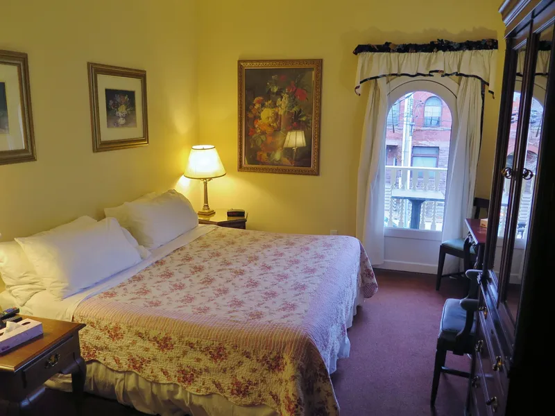 Madison Manor Boutique Hotel hotel detail image 6