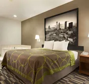 Super 8 by Wyndham Chatsworth/Dalton hotel detail image 7