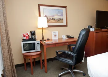 Merit Hotel & Suites hotel thumbnail 5