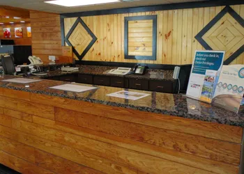Quality Inn Creekside - Downtown Gatlinburg hotel thumbnail 2