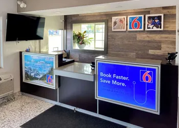 Motel 6 Delano, CA hotel thumbnail 2