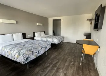 Motel 6 Delano, CA hotel thumbnail 6