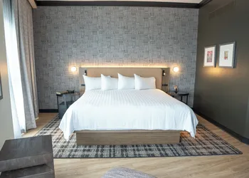Brookstreet hotel thumbnail 4