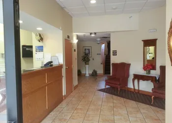 Super 8 by Wyndham Pascagoula hotel thumbnail 2