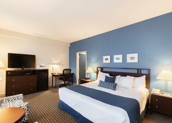 Ocean Promenade Hotel hotel thumbnail 4