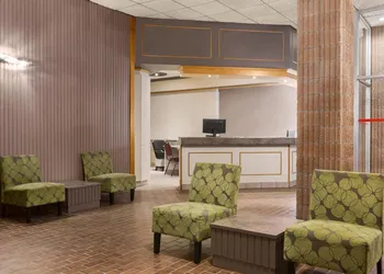 Travelodge by Wyndham Baie-Comeau hotel thumbnail 2