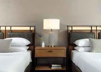 Meadowbrook Inn hotel thumbnail 3
