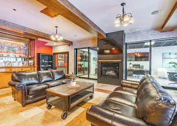 Treasure Mountain Inn hotel thumbnail 4