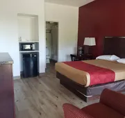 Econo Lodge Inn & Suites Lake Harmony - Pocono Mountains Area hotel detail image 4