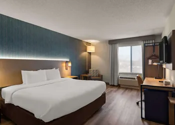 Comfort Inn & Suites Ashland – Richmond North hotel thumbnail 4