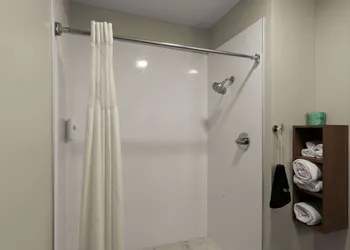 Comfort Inn & Suites Ashland – Richmond North hotel thumbnail 7