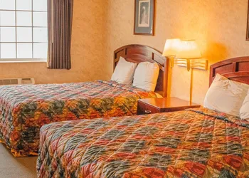 Colfax Inn hotel thumbnail 8