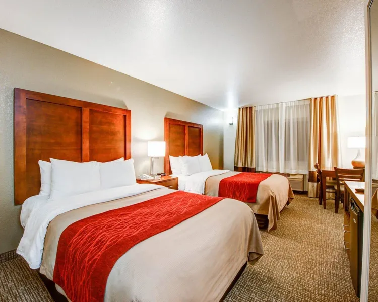 Comfort Inn Fontana hotel detail image 6