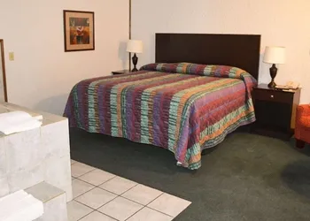 Wayfarer Inn Woodward hotel thumbnail 6