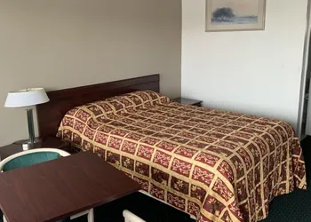 Economy Inn Monterey hotel thumbnail 7