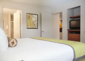 Vacation Village At Williamsburg hotel thumbnail 5
